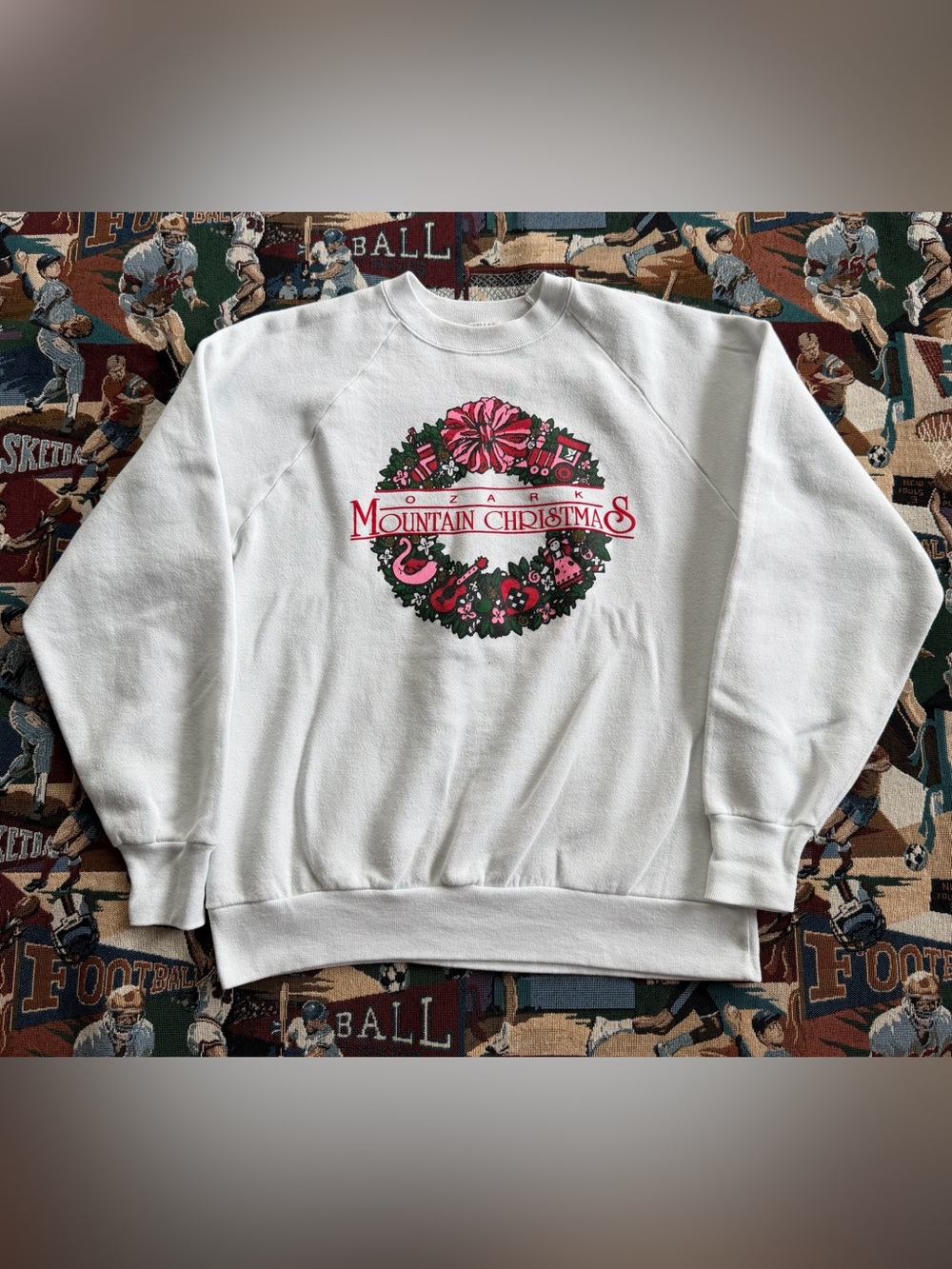 Vintage 90s Women’s Miller Ozark Mountain Christmas Reef White Graphic Sweatshir